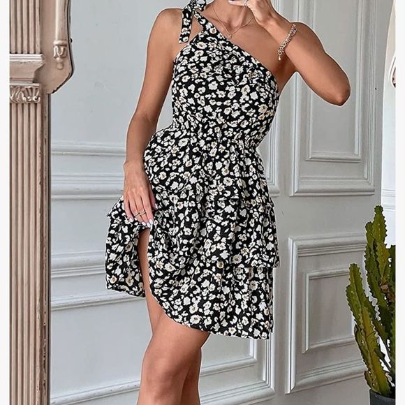 ⭐️One Shoulder Boho Floral Elastic Waist Tiered Ruffle A Line Flowy Dress⭐️ - Picture 5 of 10